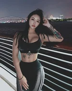 Songyuxin Hitomi.webp